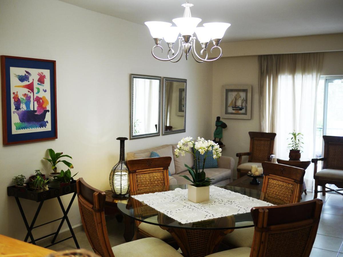 Cancun Beachfront Condo Екстер'єр фото